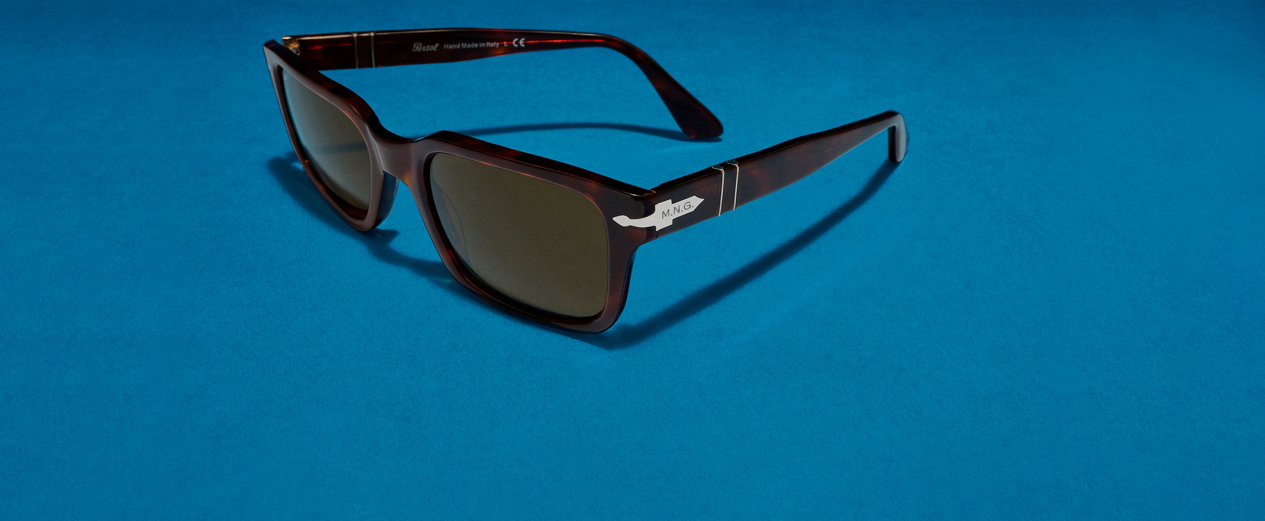 A meaning behind every detail. The Persol’s Monogram.