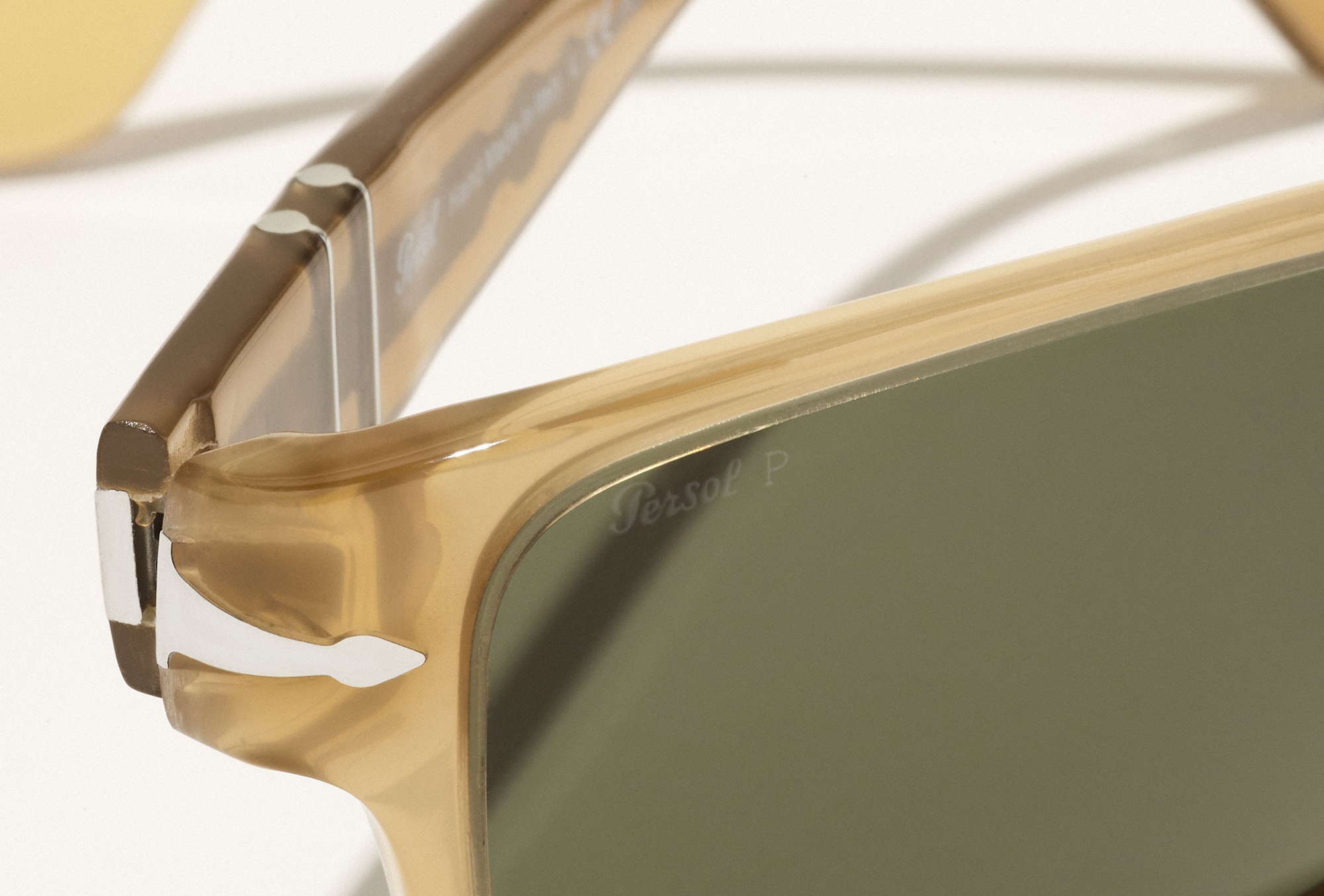 persol slide 2