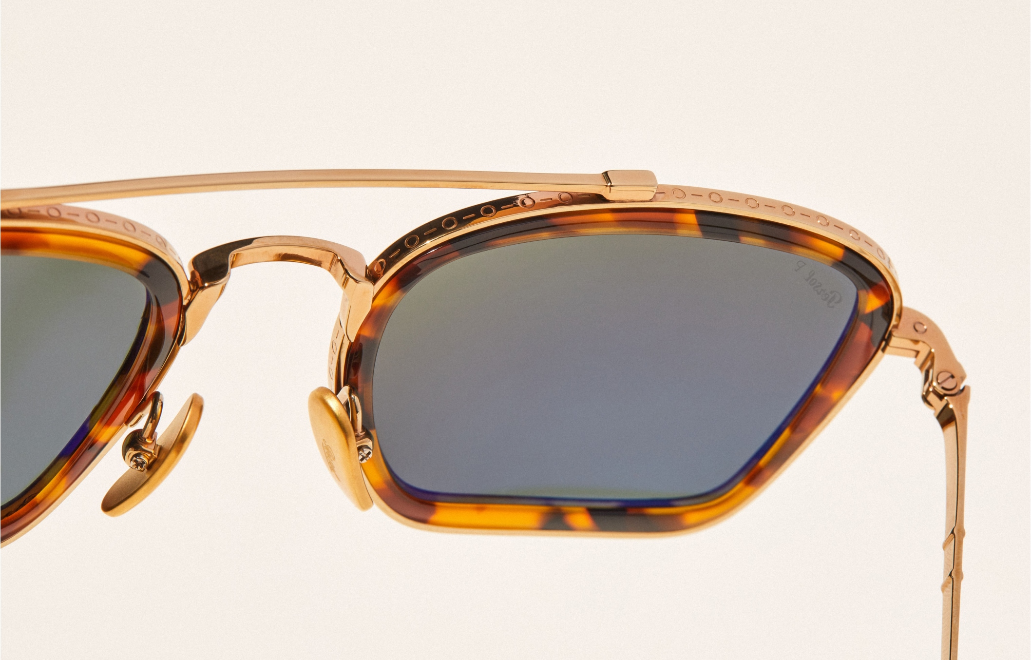 persol slide 2