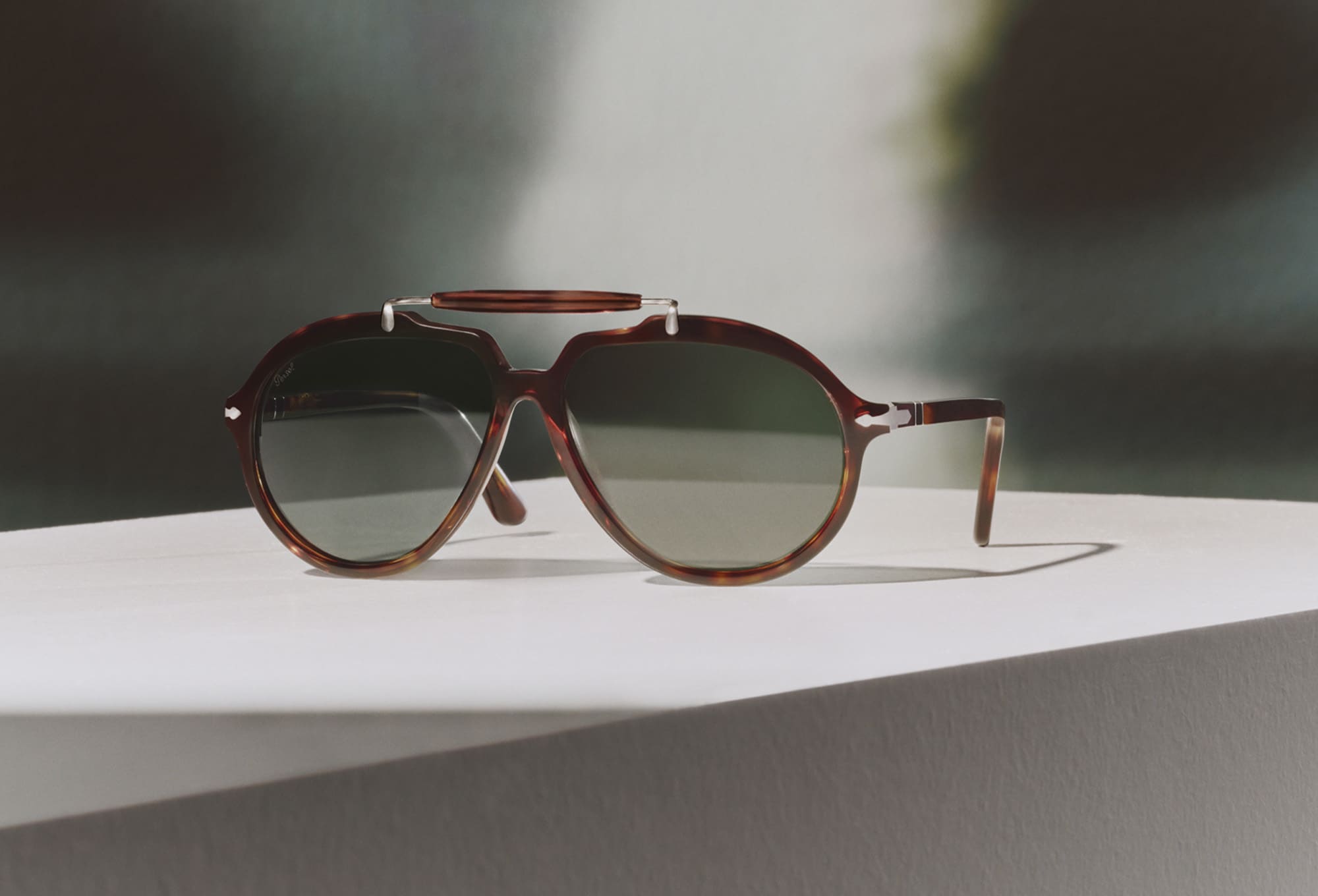 persol slide 1
