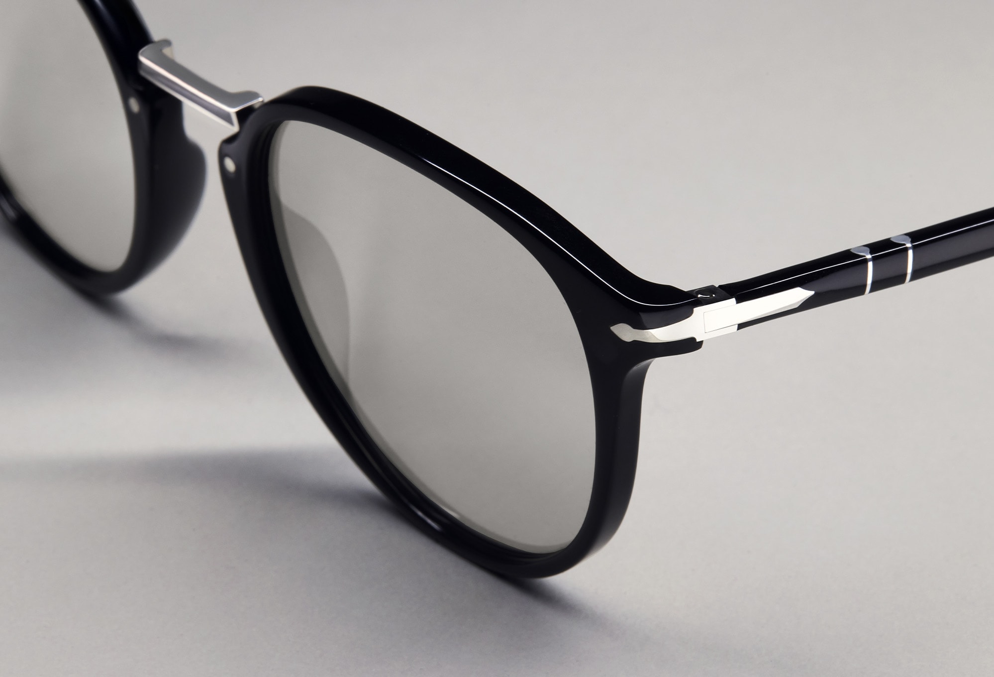 persol slide 3
