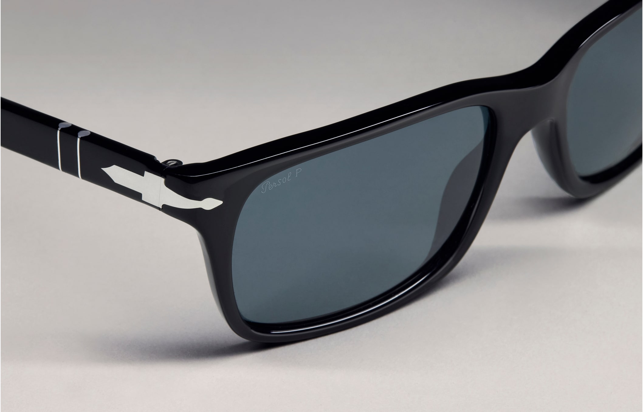 persol slide 1