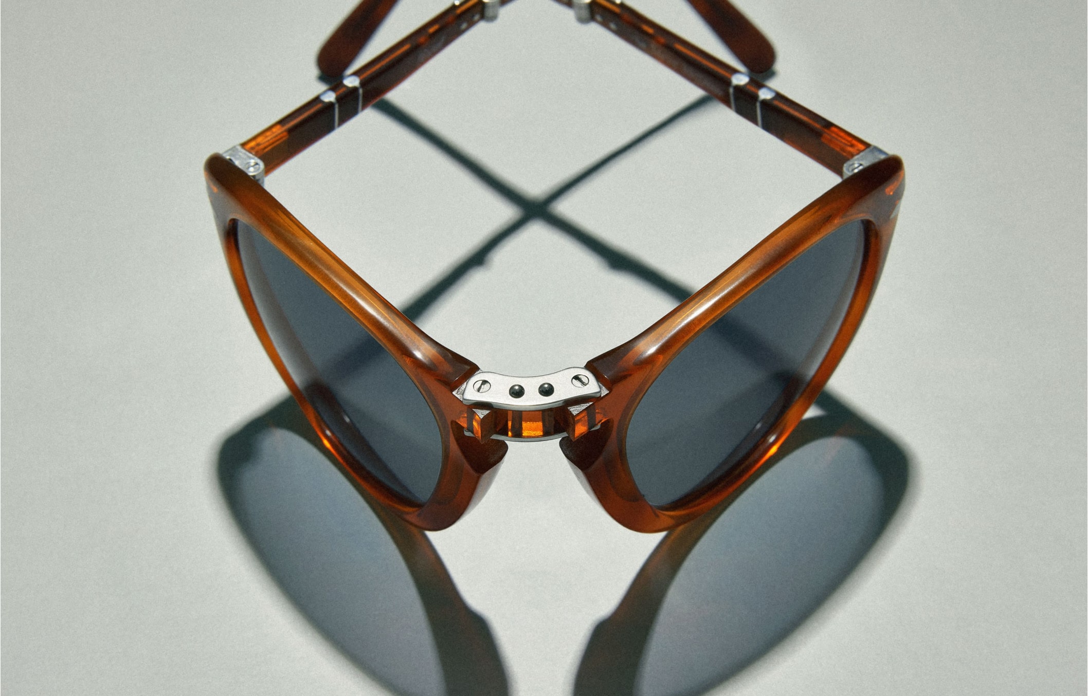 persol slide 2