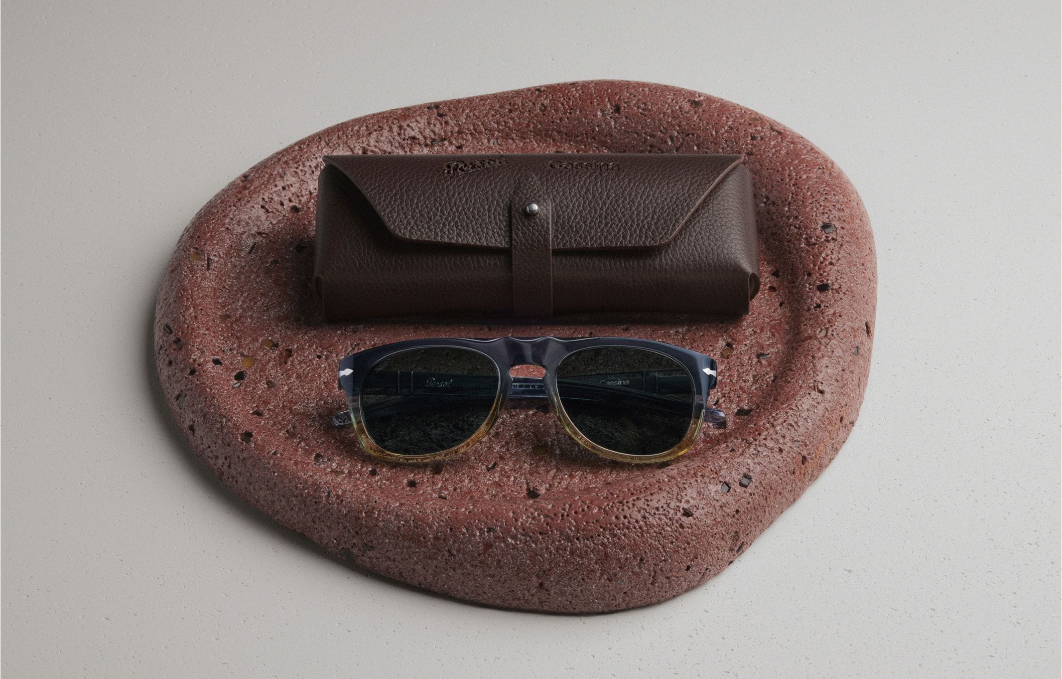 persol slide 3