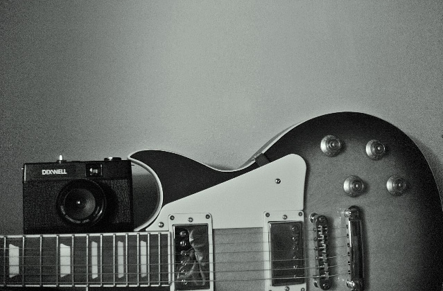 A guitar,a love. - Giulia